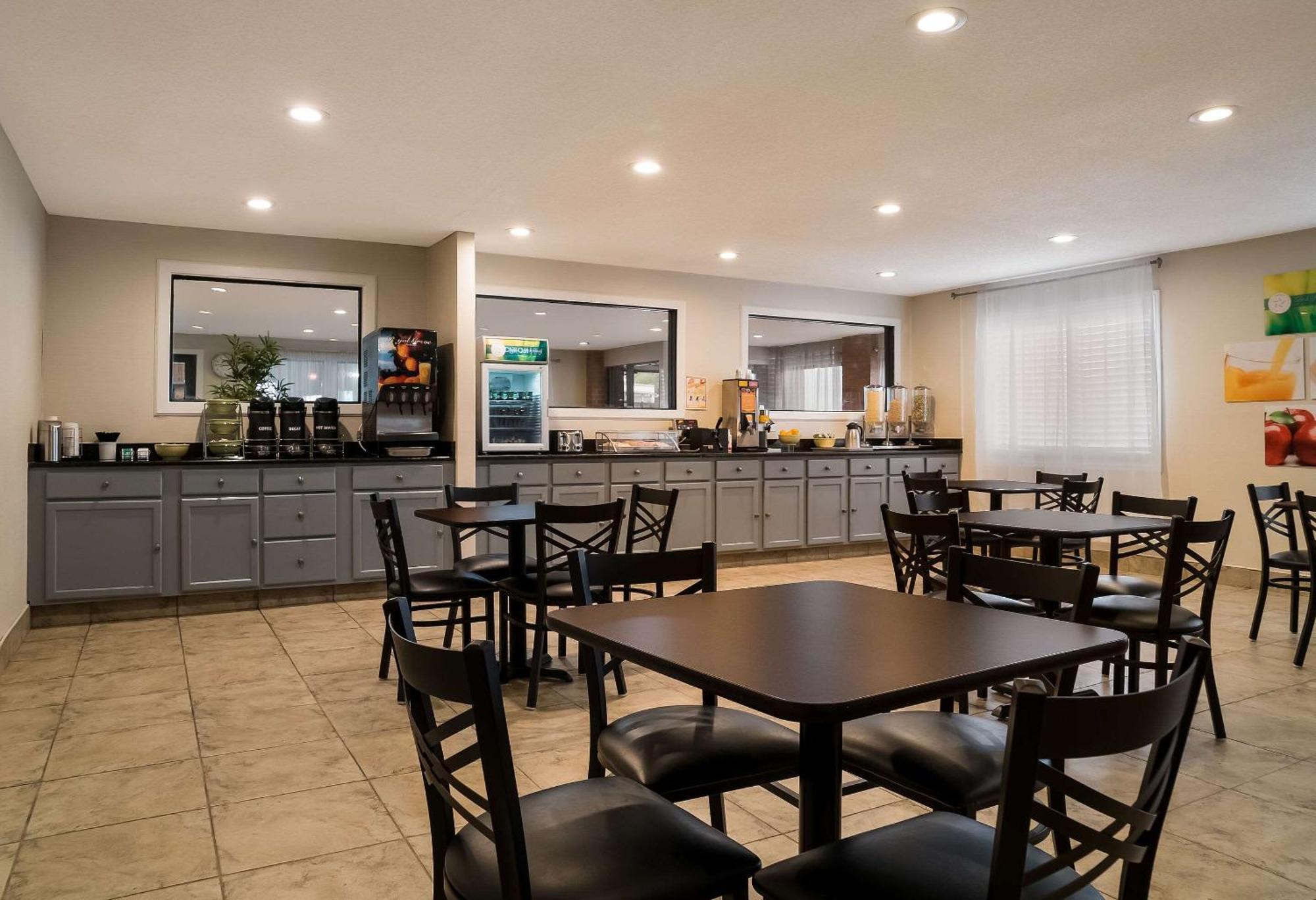 Quality Inn Grand Blanc - Flint South Экстерьер фото