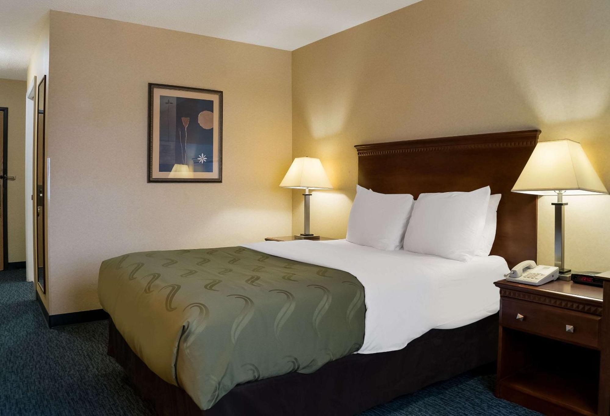 Quality Inn Grand Blanc - Flint South Экстерьер фото