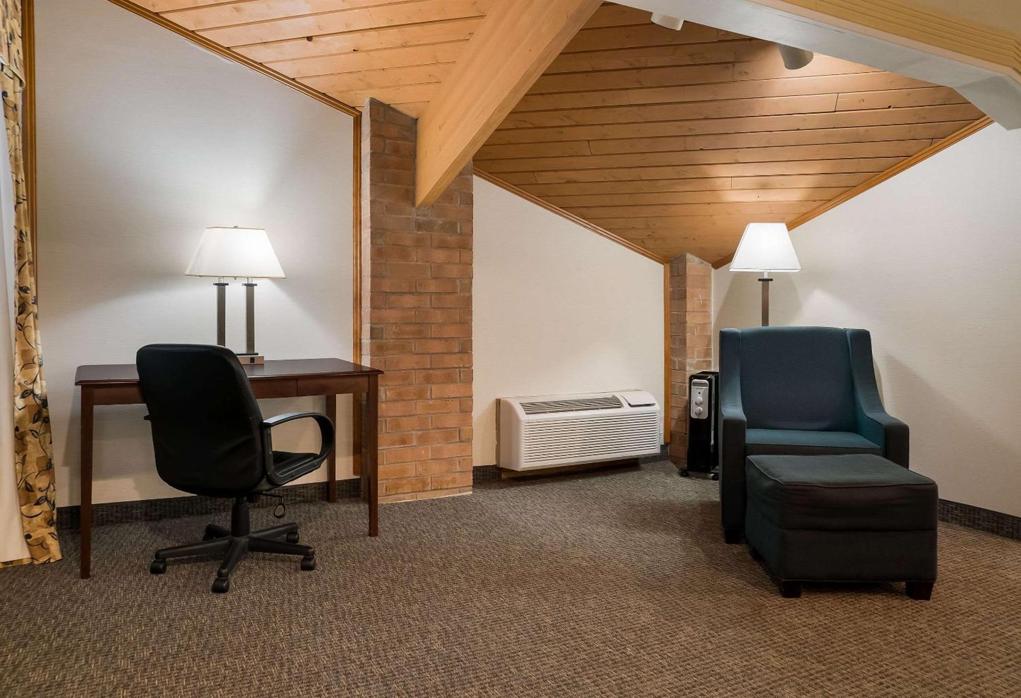 Quality Inn Grand Blanc - Flint South Экстерьер фото