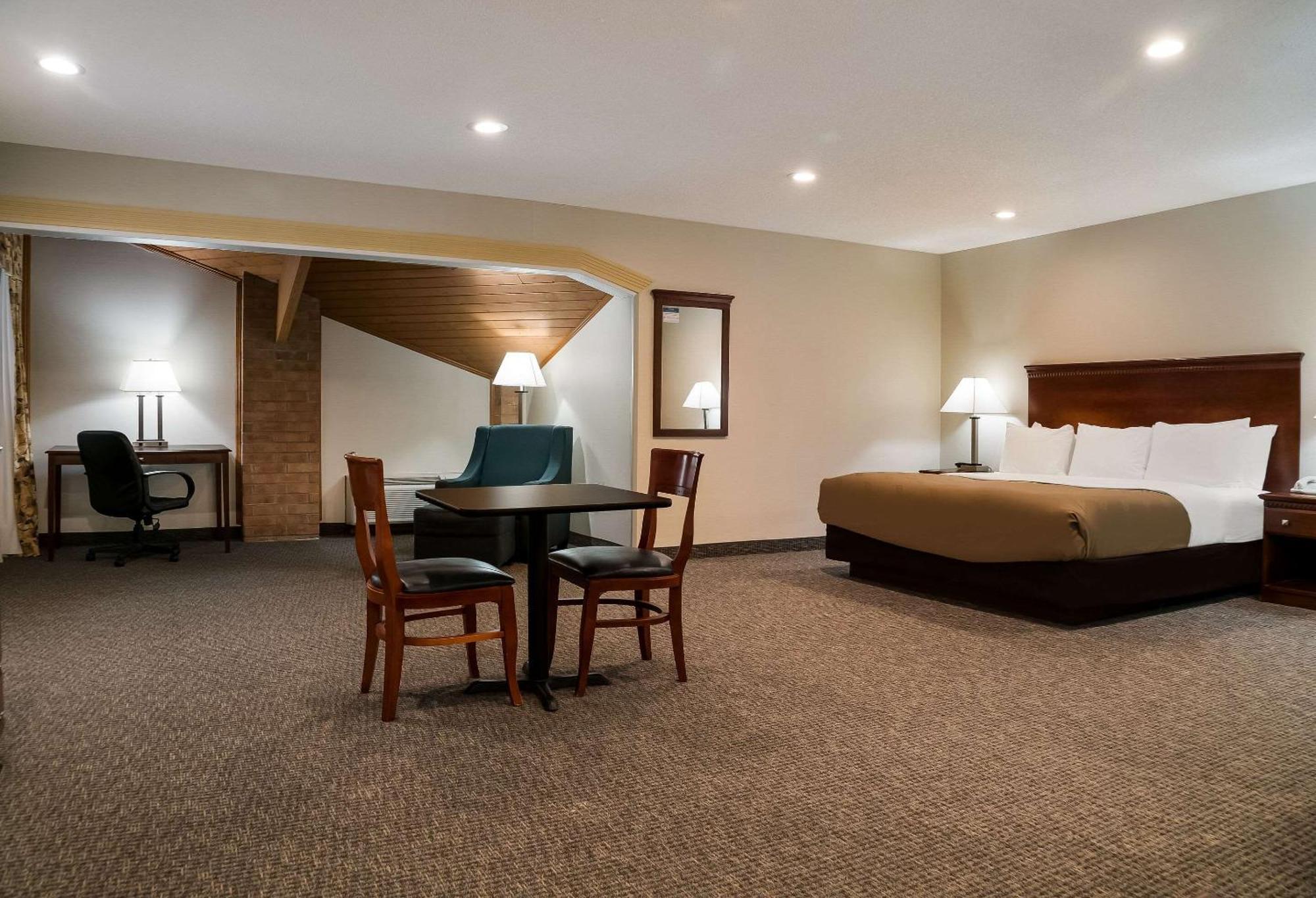 Quality Inn Grand Blanc - Flint South Экстерьер фото