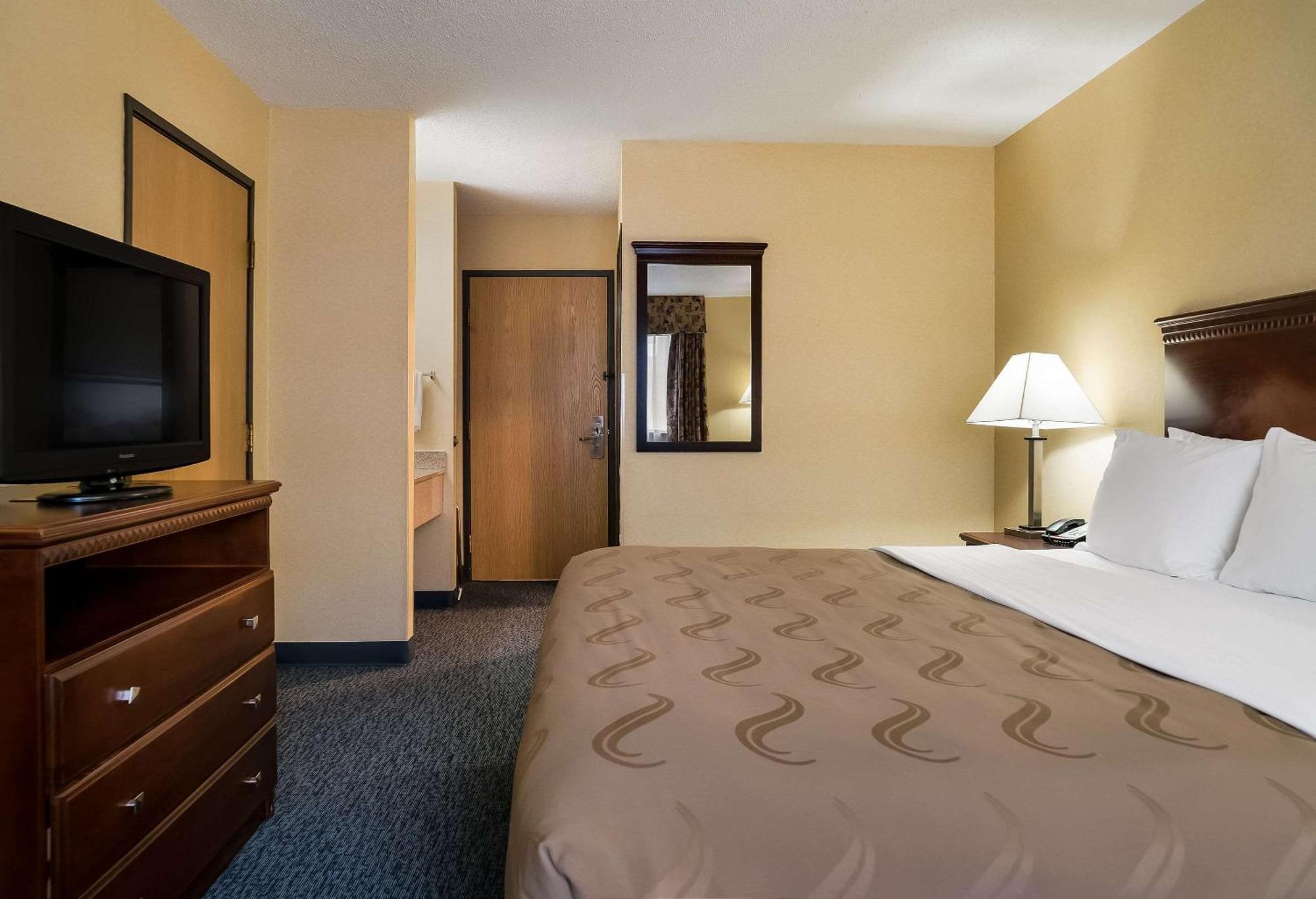 Quality Inn Grand Blanc - Flint South Экстерьер фото