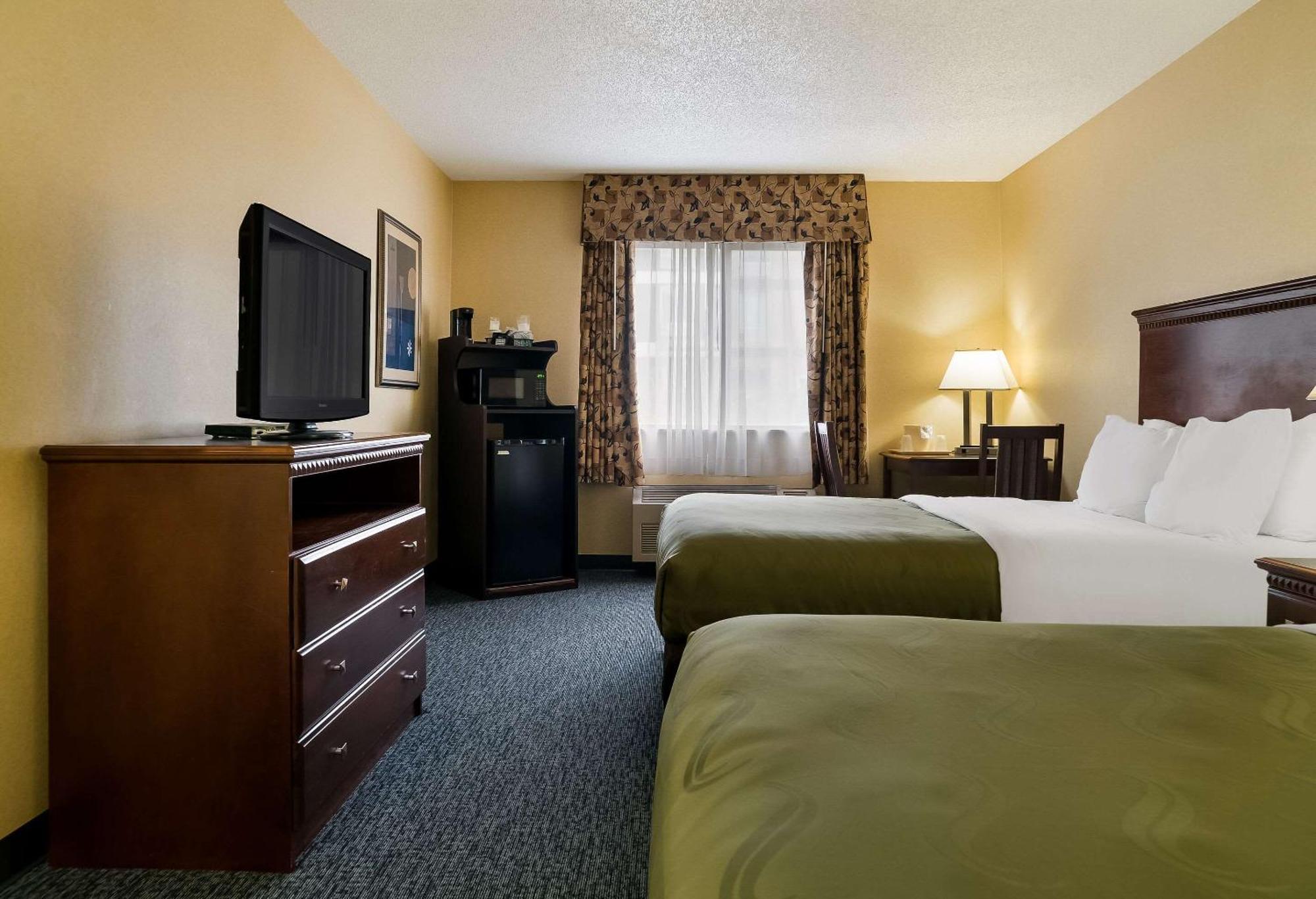 Quality Inn Grand Blanc - Flint South Экстерьер фото