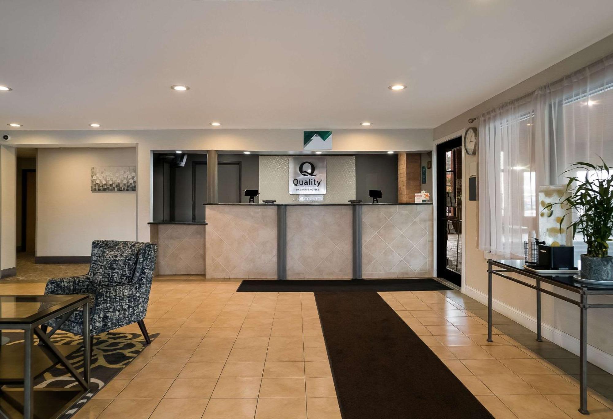 Quality Inn Grand Blanc - Flint South Экстерьер фото