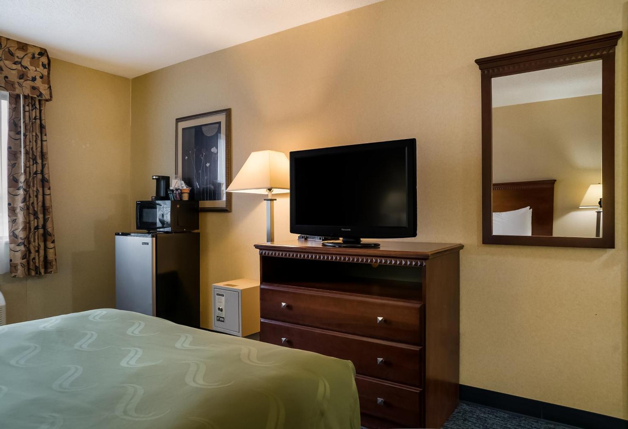 Quality Inn Grand Blanc - Flint South Экстерьер фото
