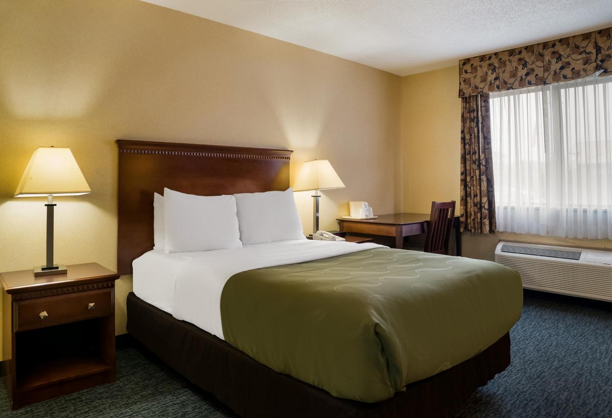 Quality Inn Grand Blanc - Flint South Экстерьер фото